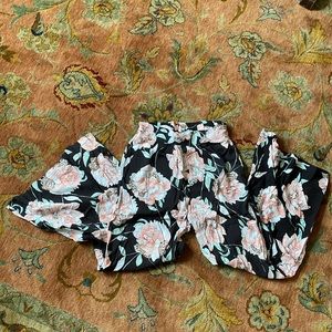 FLORAL FLOWY FLARED DRESS PANTS NWOT